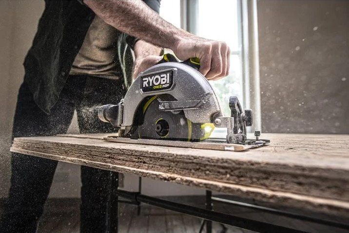RYOBI Aku. cirkular bez četkica, RYOBI RCS18X-0