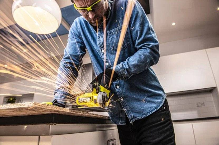 RYOBI Aku. kompaktna brusilica (76mm) RYOBI RCT18C-0
