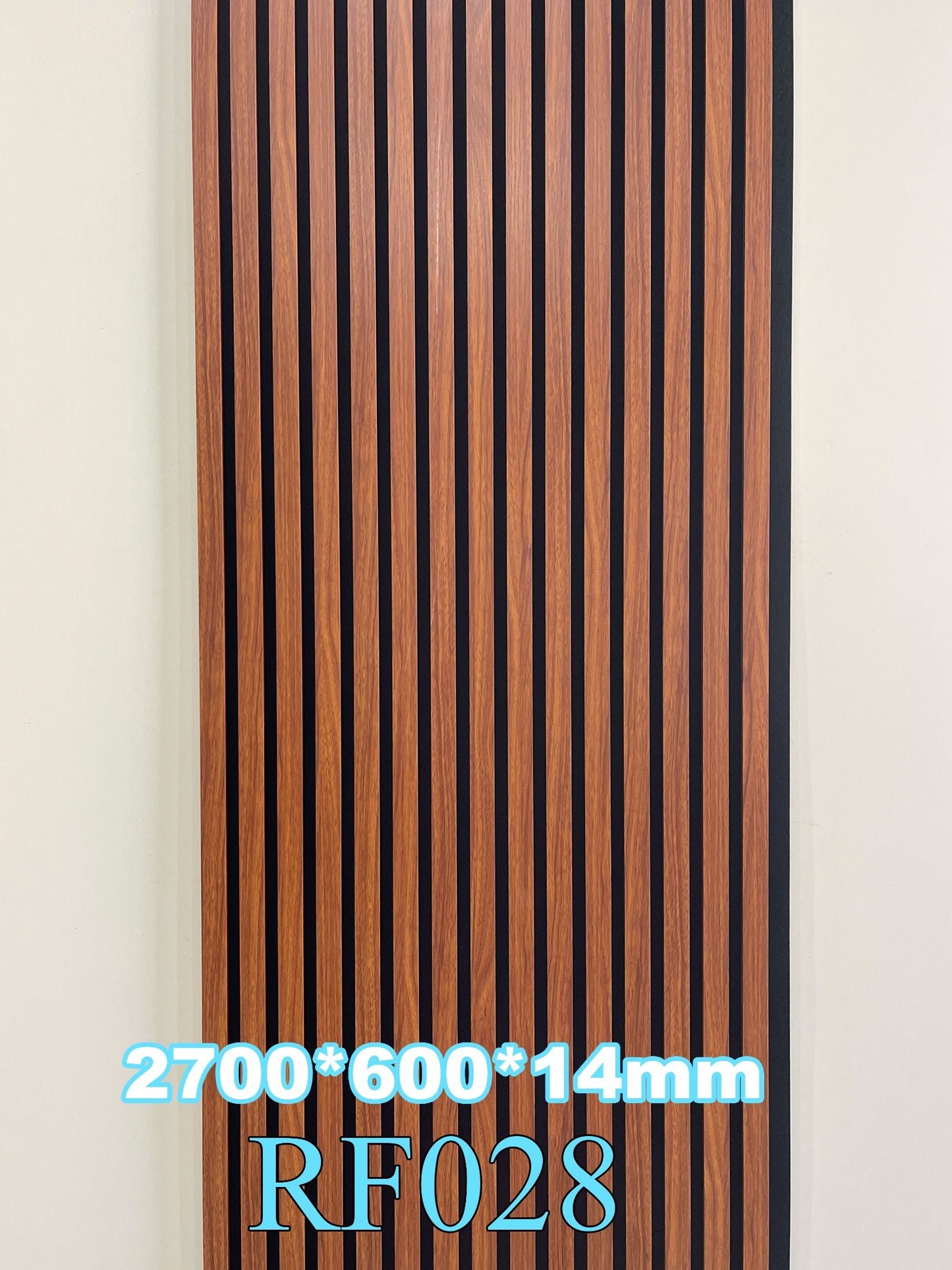 Akustični zidni panel Copper Walnut RF028, 14 mm, 270 × 60 cm