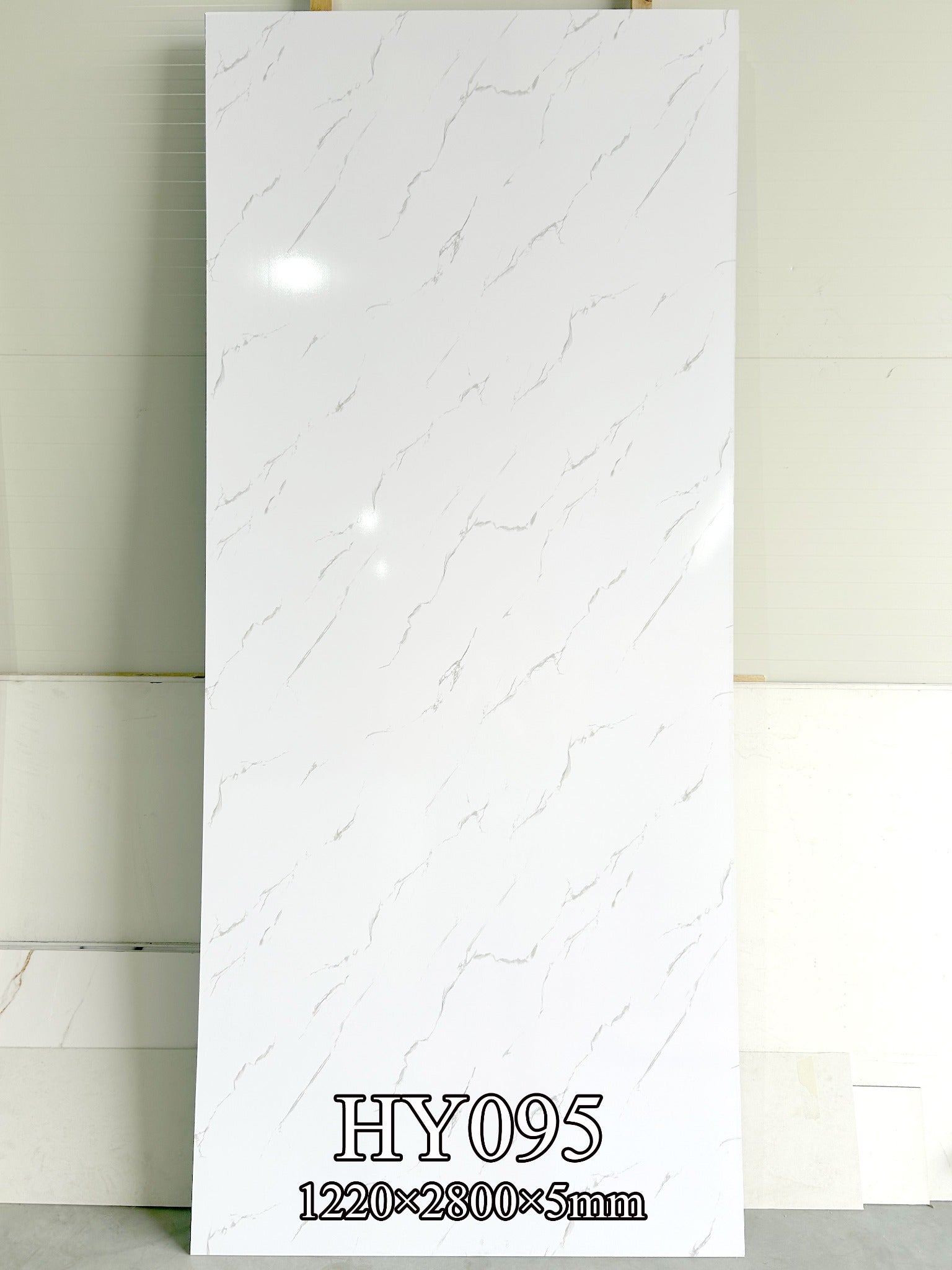 PVC mermerni panel Arctic Veil 122 × 280 cm – HY095, dekor panela