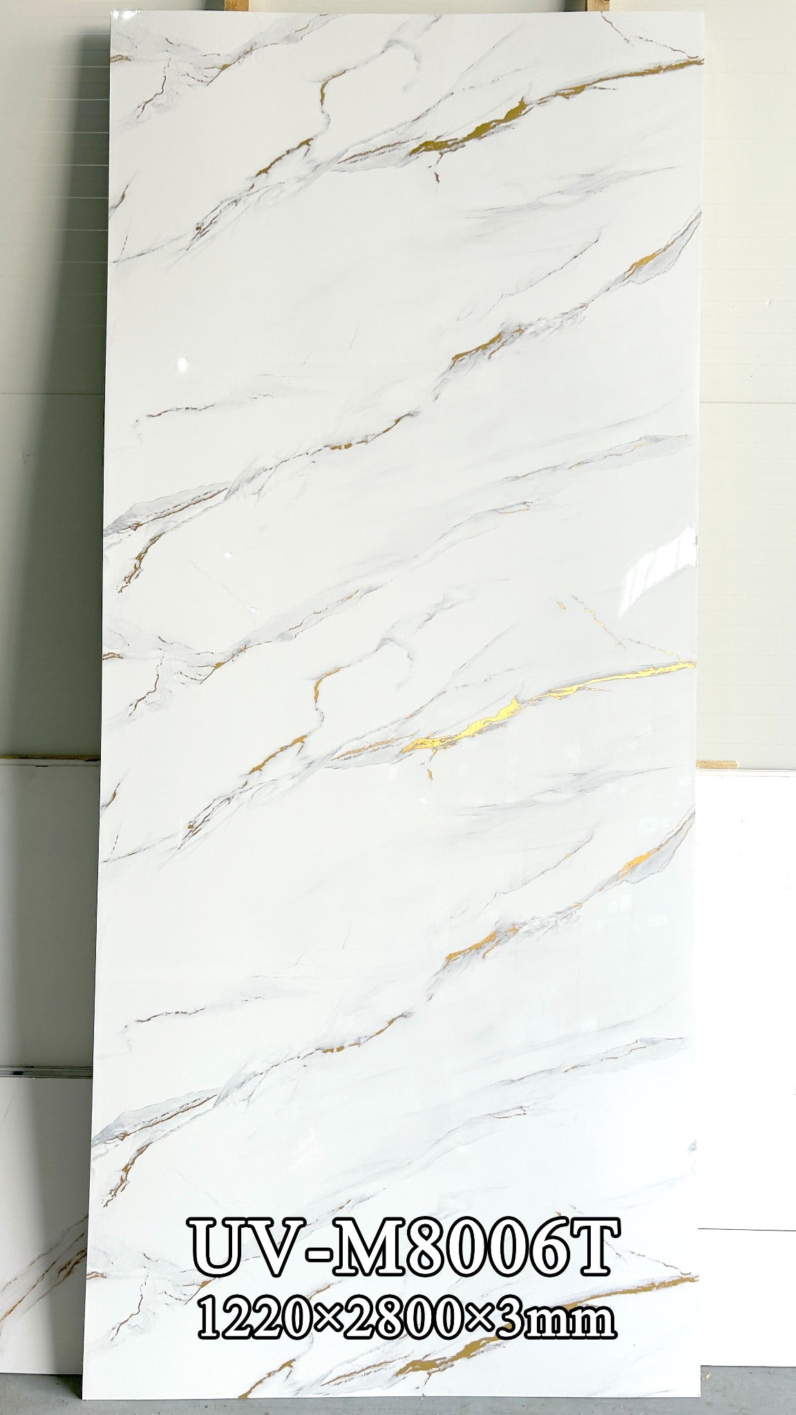 UV mermerni panel Calacatta Lumière 122 × 280 cm – M8006T, dekor panela