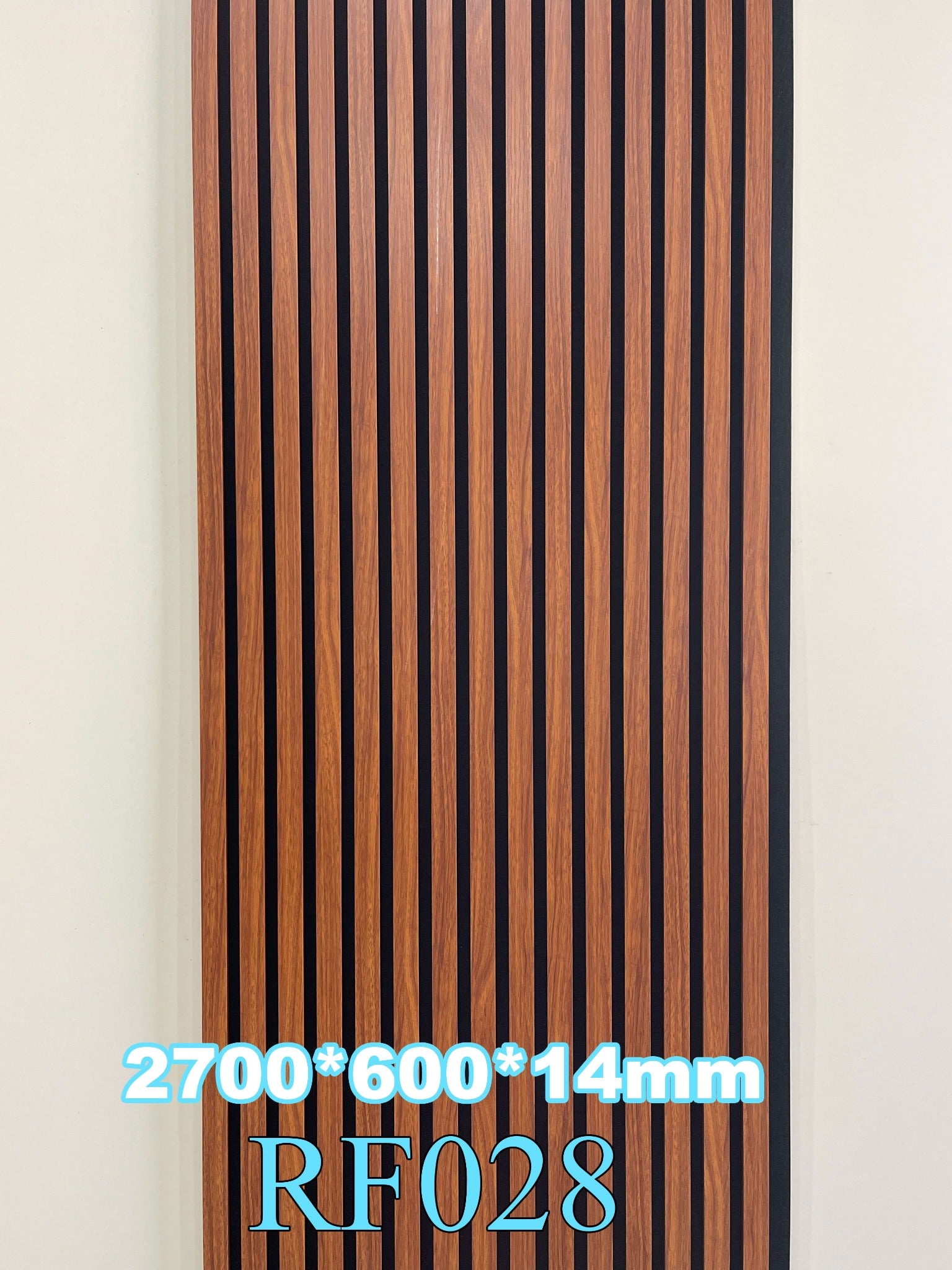Akustični zidni panel Copper Walnut RF028, 14 mm, 270 × 60 cm